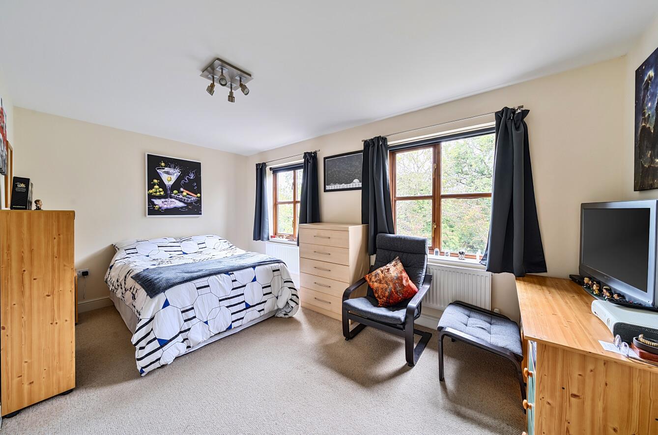 Parc Y Felin, Sketty, Swansea, SA2 8BN